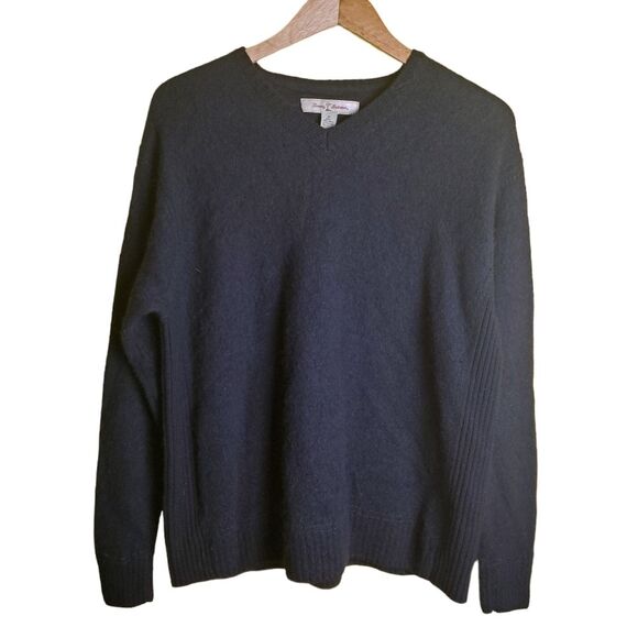 Tommy Bahama Black Wool Blend Sweater Size Medium - Picture 1 of 6